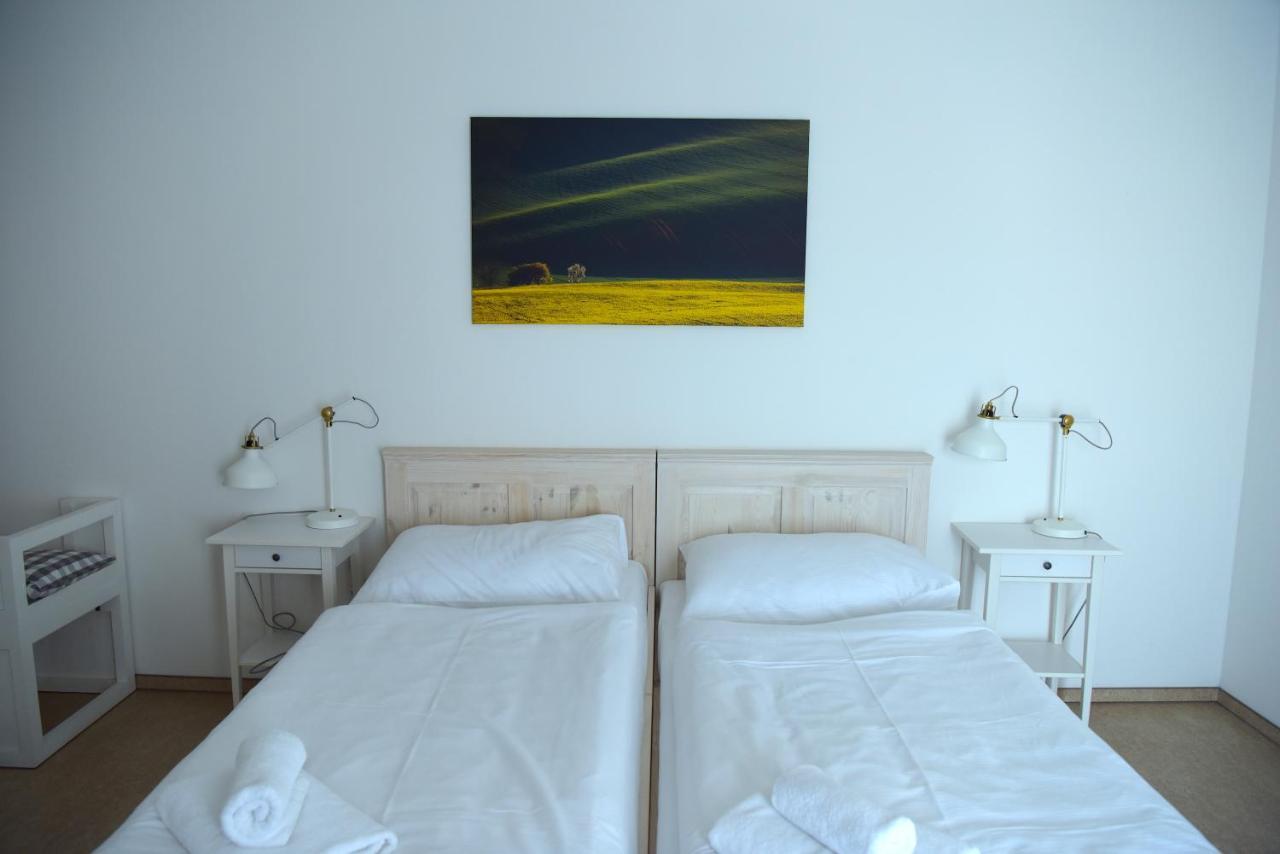 Dvur Perlova Voda Budyne nad Ohri Ngoại thất bức ảnh